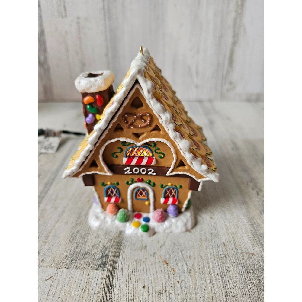 Hallmark gingerbread scented ornament vintage Xmas 2002 tree